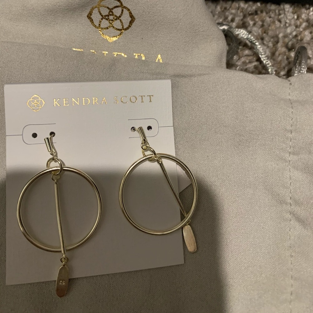 Kendra Scott Gold earrings